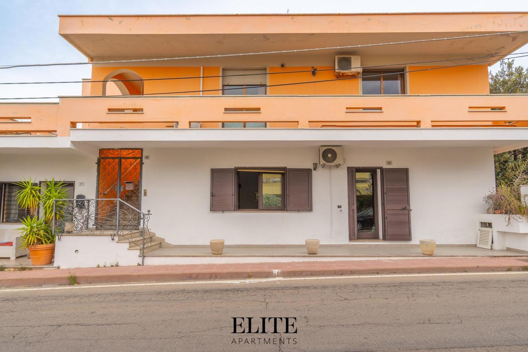 B&B My Home Al Centro Di Olbia Exterior foto